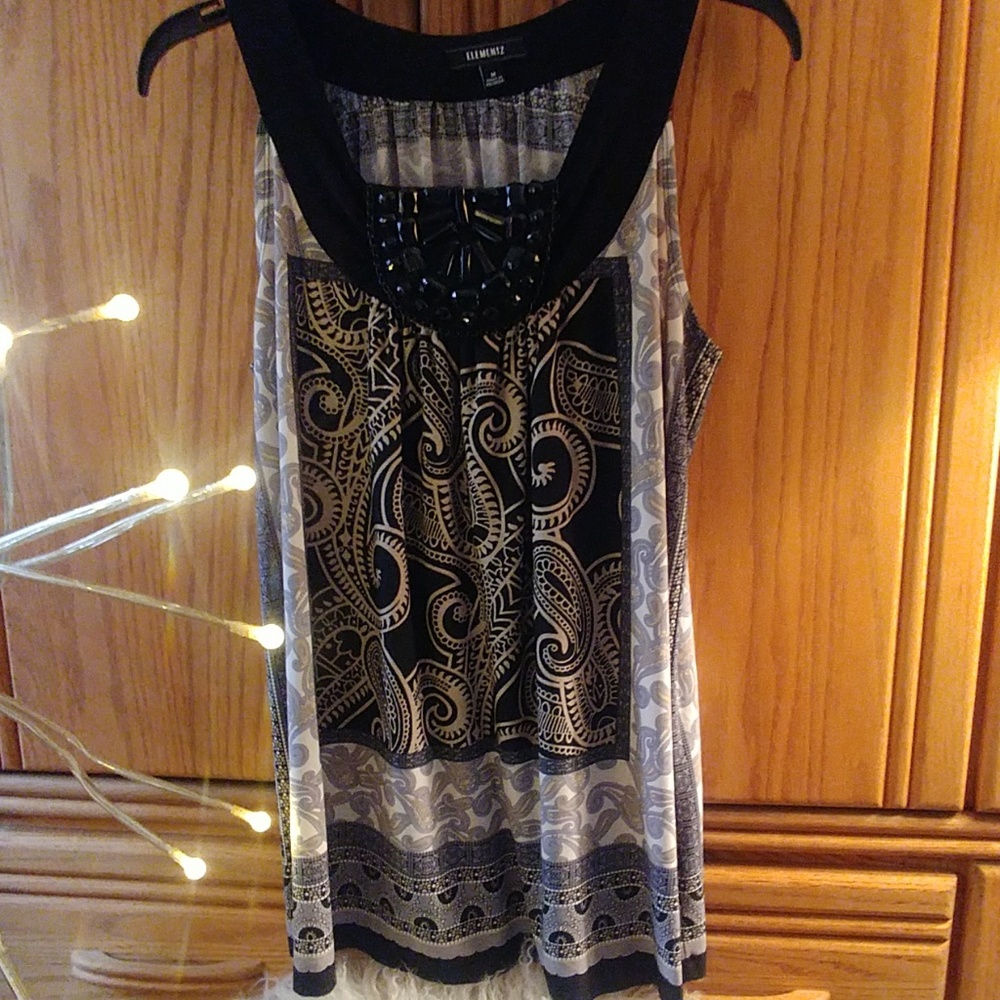 NWOT! Elementz top!